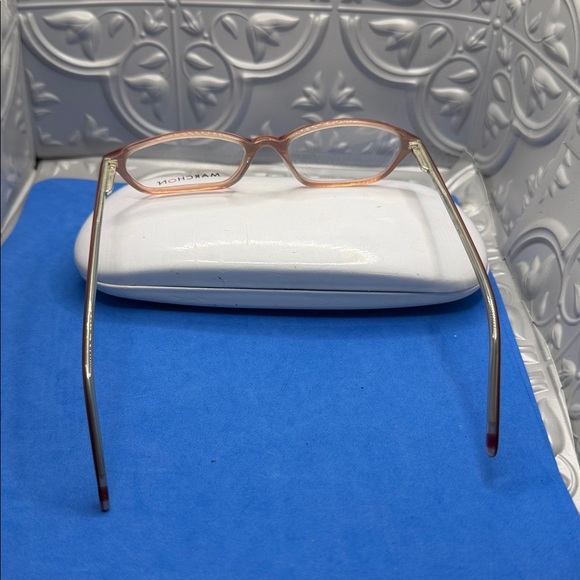 MarchOn frames - Picture 3 of 9